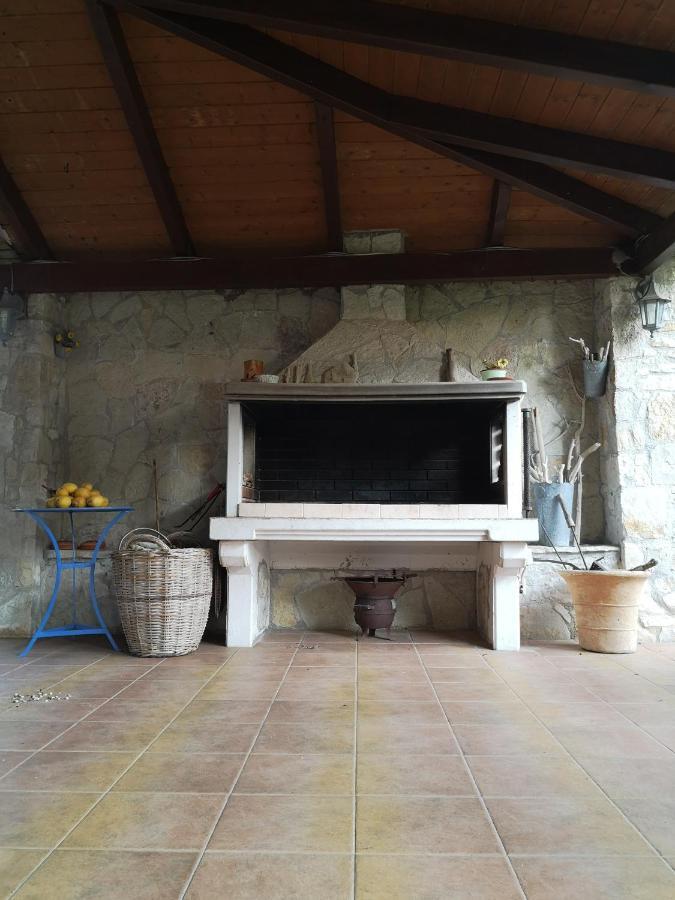 Villa Lena Entire Cottage Kalamaki  Exterior photo