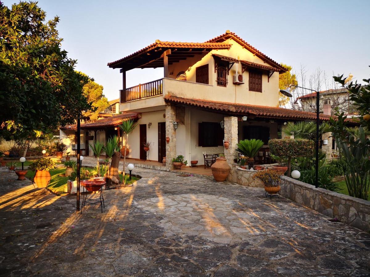 Villa Lena Entire Cottage Kalamaki  Exterior photo